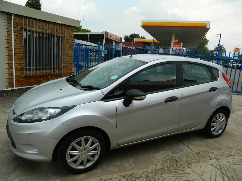 2009 Ford Fiesta 1.4i Ambiente 5-dr