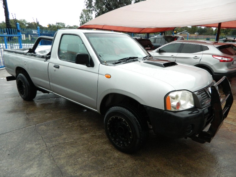 2013 Nissan NP300 2.5 TDi LWB Single-Cab